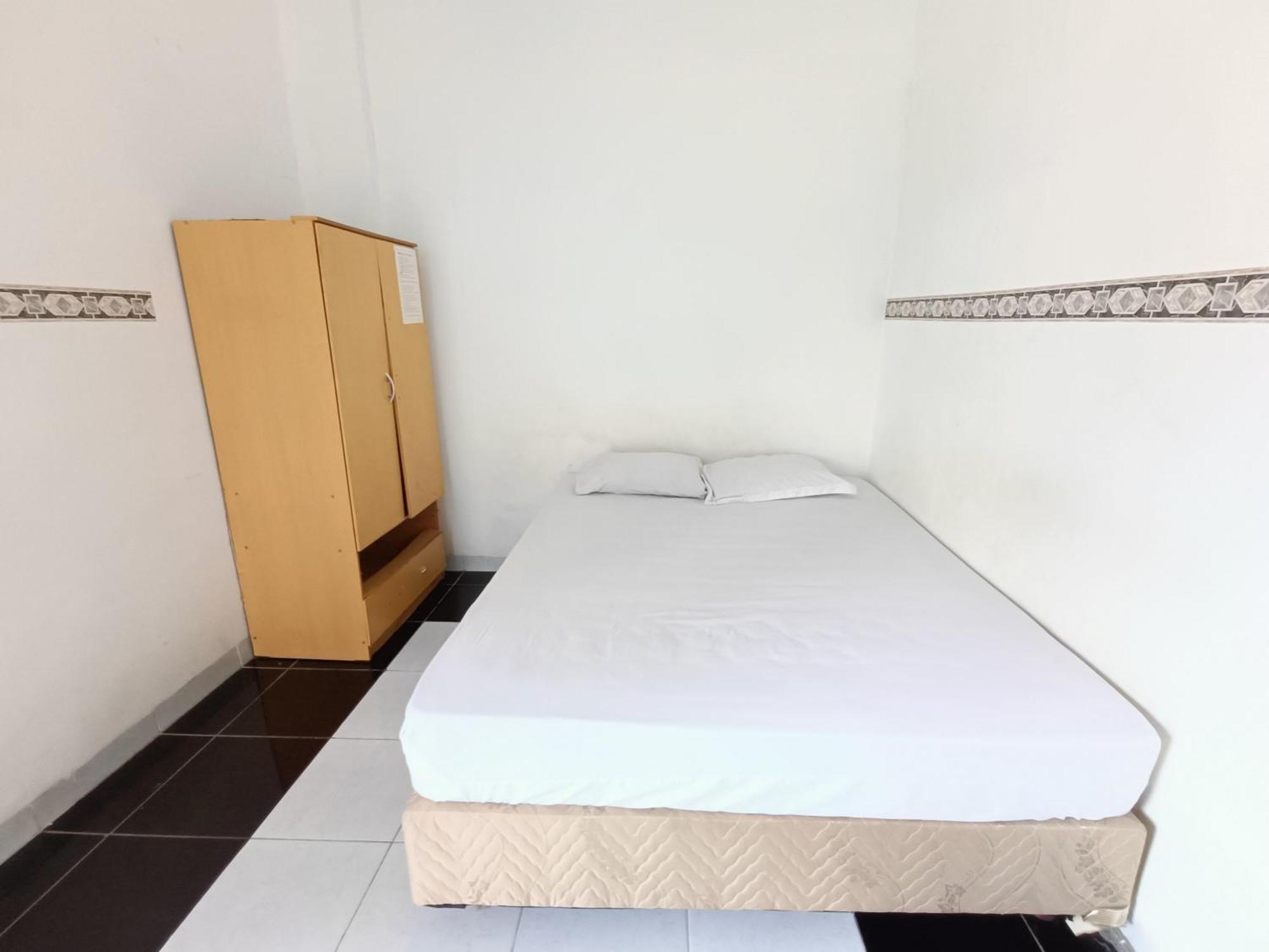 Bumi Merpati Residence Makassar Mitra Reddoorz Exterior foto
